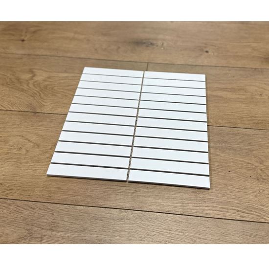 Picture of Straight Side White Matt Finger Mosaic 22mm FTD2201
